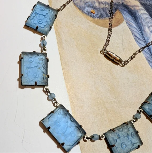 Antique CAMPHOR GLASS Necklace - Picture 2 of 7